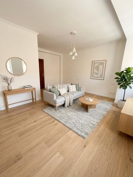 Foto f40b727b-9b8c-4c5a-9e09-a03edf07c078. Pis a Benifaió