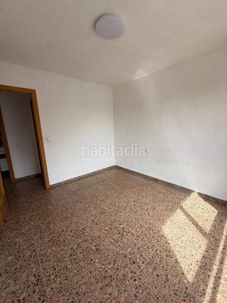 Foto 965adac9-3e4c-40ac-8ddc-56e1505ead48. Rent flat in Malilla Valencia