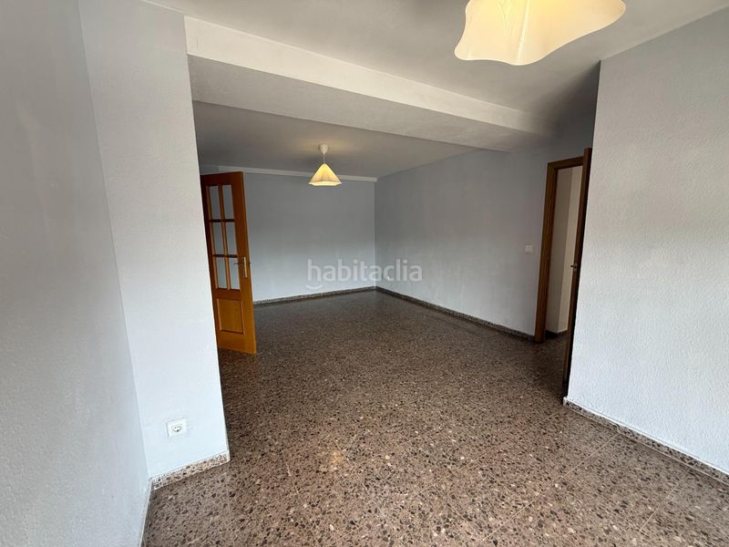 Foto cd72703f-ba90-4925-a3fe-abc975ff8147. Rent flat in Malilla Valencia
