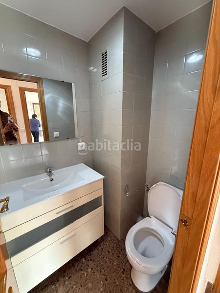Foto eb895a1c-d158-4fb2-bc7b-f828a13ce4e7. Rent flat in Malilla Valencia