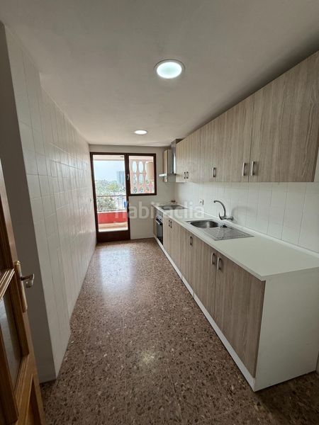 Foto f0e15f8c-5a61-44e5-8199-2c121cb5692b. Rent flat in Malilla Valencia