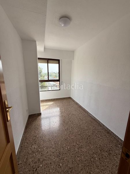 Foto ff7bd83d-ac5b-4e49-abc0-8f93538e8746. Rent flat in Malilla Valencia