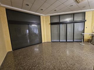 Local Comercial a Calle Calle Crisóstomo Martínez