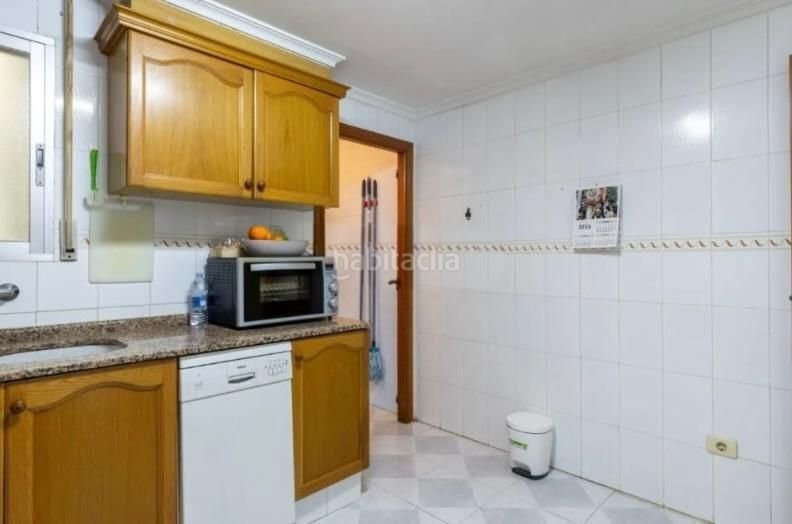 Foto 2118d70a-b686-442d-9882-dc99b8898e4d. Pis a Sueca Sueca