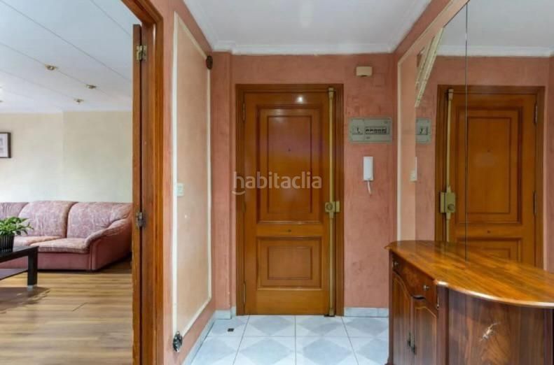 Foto 983743df-8c4c-4ba3-8ce1-de30d95bf050. Pis a Sueca Sueca