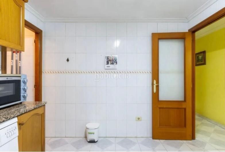 Foto c987b8f8-6280-4627-bccb-f68677cb62ef. Pis a Sueca Sueca