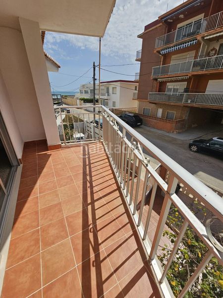 Foto 8c321c27-b27e-4007-a6bf-b7d4c1e94ca2. Casa adossada a calle calle cala de calp a Les Palmeres Sueca