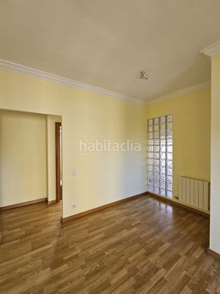Foto 4c4d697e-6242-4a5e-a1d2-ff6c2ff1e2a6. Pis amb calefacció a La Verneda - La Pau Barcelona