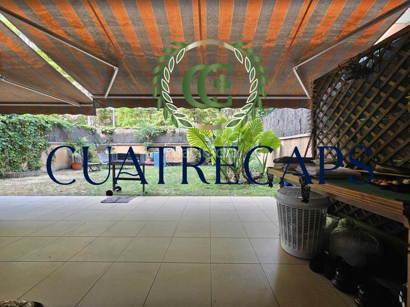 Foto 5d1dacda-6a95-4465-94b0-9a72bcf29678. Etagenwohnung mit heizung parking in El Clot Barcelona