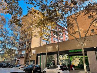 Appartement  Carrer de lope de vega. Ocasion totalmente exterior y reformado en pleno clot de la mel