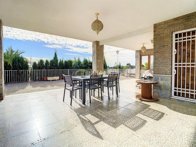 Foto 8ba059f6-9643-413a-a8ca-0cbcaea74fb3. Casa en Peña de las Águilas Elche / Elx