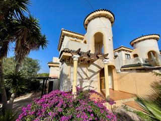House in San Miguel de Salinas