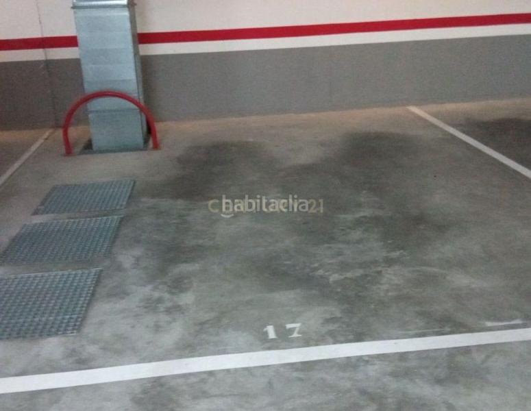 Foto 6a7b8dad-6a0d-4a9f-a2e5-db1e0f25c293. Parking coche en Campello Pueblo Campello (el)