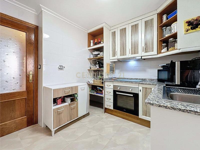 Foto f7cea2e8-7e9e-46aa-81d8-c6eaba96e4ae. Casa en calle lo bojosa en San Miguel de Salinas