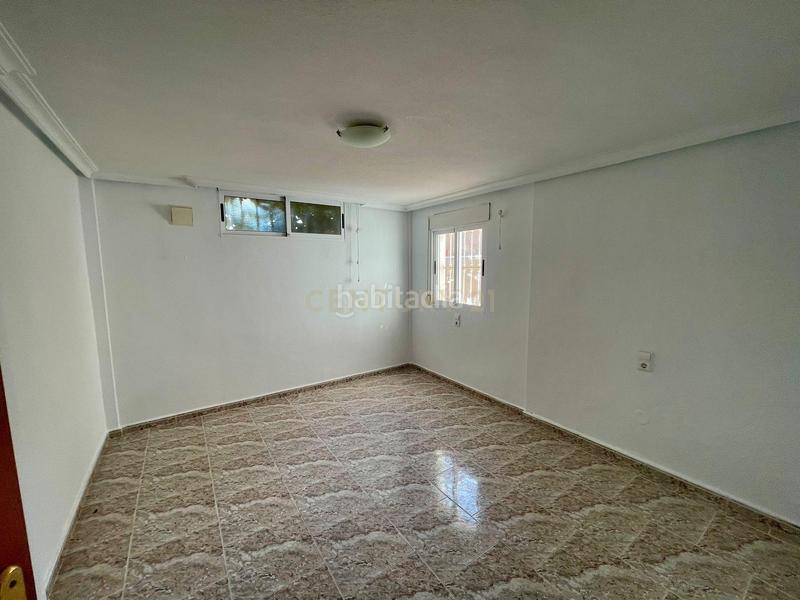 Foto c79c5945-a225-45b0-80e6-81557b110f39. Xalet a rosa 7 a Los Balcones y los Altos Orihuela