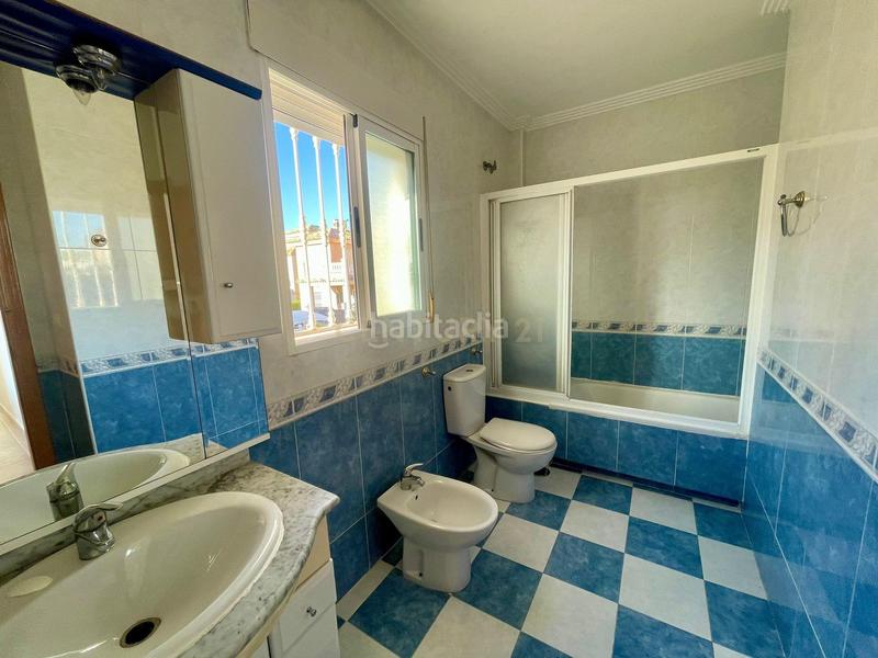 Foto f1d645b1-2058-4984-a85b-6009f1ec19a4. Xalet a rosa 7 a Los Balcones y los Altos Orihuela