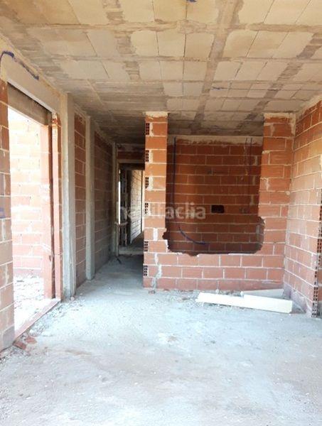 Foto ad1bc1fe-b3ee-4564-98e7-08f2aebfa75f. Edifici a calle la loma 50 a Bigastro