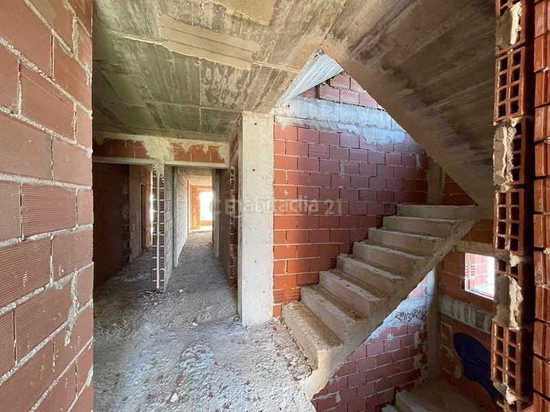 Foto facc3b40-53d5-4c68-9ad0-dc70c9e16f22. Edifici a calle la loma 50 a Bigastro