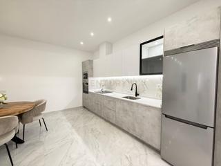 Piano terra  Calle gumersindo, 53, torrevieja, spain. Planta baja a estrenar a menos de 150 metros del mar en torrevie