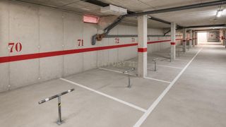 Autoparkplatz in Ur pau 20 ciñuelica 6(a) rs la ciñuelica r-6a orihuela (alicante. Amplio garaje en orihuela, alicante  oportunidad única!