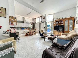 Building in Calle apolo, 44, torrevieja, spain. Activo inmobiliario único 475 m sin comunidad y con gran potenci
