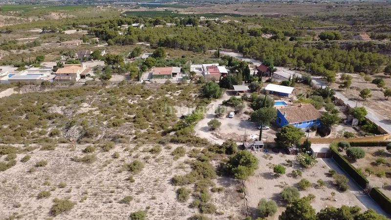 Foto 20493f82-552c-4cfb-bc83-99b91fa9c904. Casa en 64wm+wr molinos de magro casa de campo con casa de invitados, piscina y 12.000 m de parcela san cayetano . en Crevillente