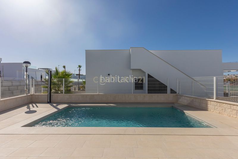 Foto 8a649eca-8d1e-4626-8836-56359dea1a17. Casa amb piscina a Algorfa