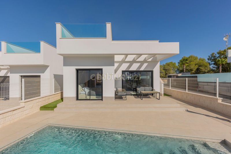 Foto 92013d75-de40-42dd-8bdb-a4e3b76b5c36. Casa amb piscina a Algorfa