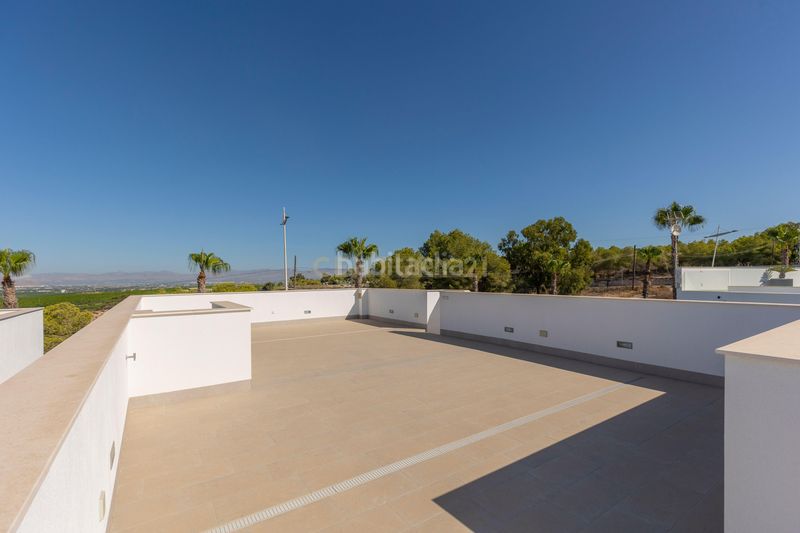 Foto ba1f3e48-4dc7-49b6-a5dc-5ae2c928254e. Casa amb piscina a Algorfa