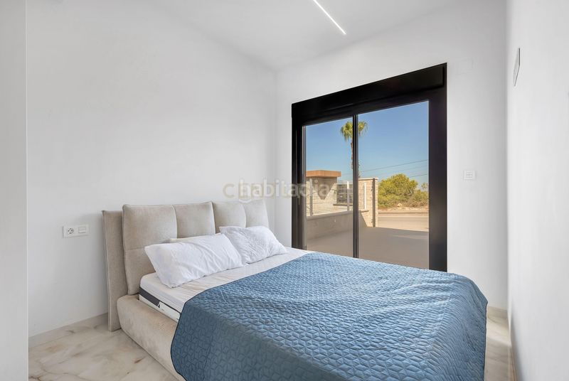 Foto ecb1ab91-a41f-4a64-ba3c-d6451cc43ce8. Casa amb piscina a Algorfa