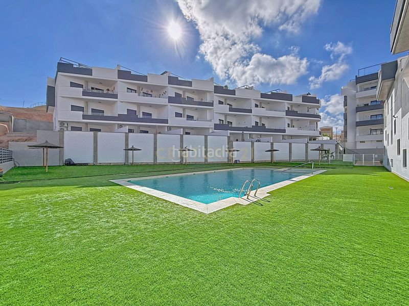 Foto 1c1eb2a2-3404-4ab6-84fb-7247ba15c8c3. Apartament a calle lago de sanabria a La Florida Orihuela