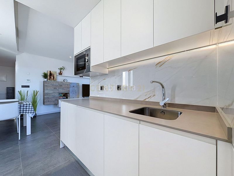 Foto 4d3d3611-6387-4501-aea1-d09f6a78993b. Apartament a calle lago de sanabria a La Florida Orihuela