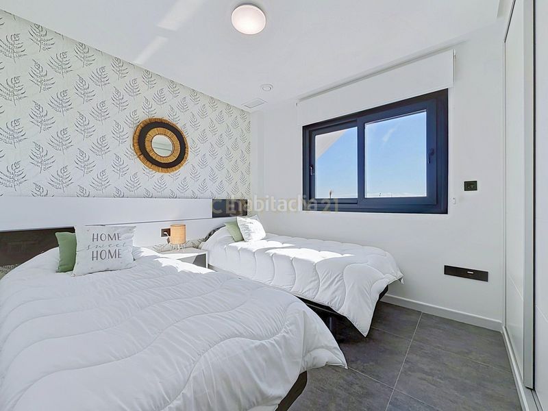 Foto 61228f1b-f8c9-413a-b5a3-2ec9c9cd8688. Apartament a calle lago de sanabria a La Florida Orihuela