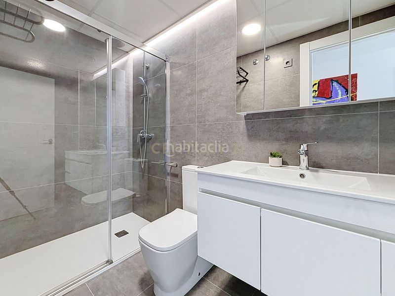 Foto 90e2569e-fca7-41a3-b8e3-37f26f87f306. Apartament a calle lago de sanabria a La Florida Orihuela