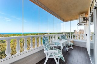Alquiler Piso en Puerto Deportivo. Disponible desde septiembre hasta el 30 de julio de 2027.especta