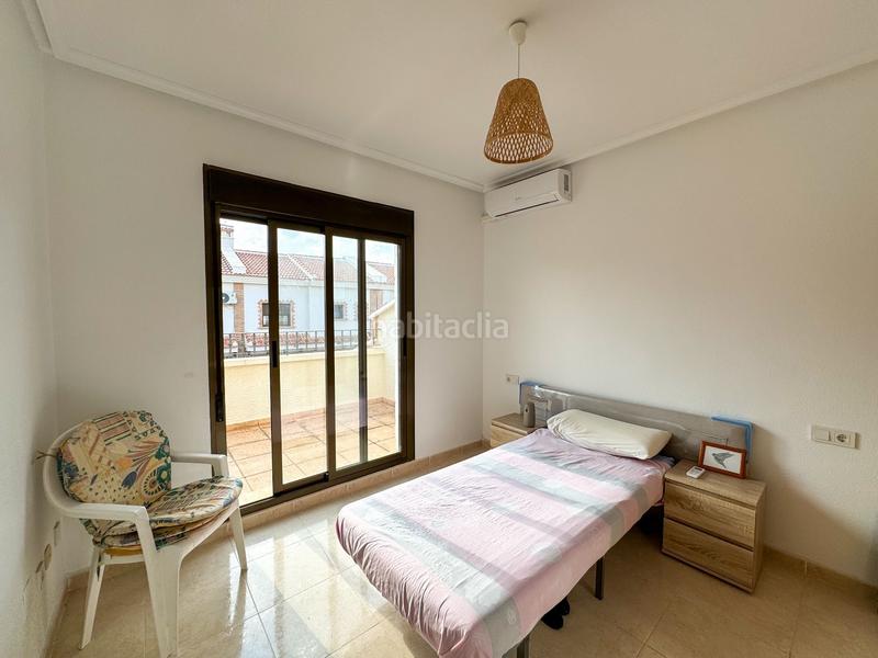 Foto 1ea6bcac-6f22-4656-9a41-48600c3f22c8. Alquiler casa disponible desde 15 de agosto para todo el año.esta encantadora casa en san miguel ofrece un estilo de vida cómodo y moderno, con en San Miguel de Salinas
