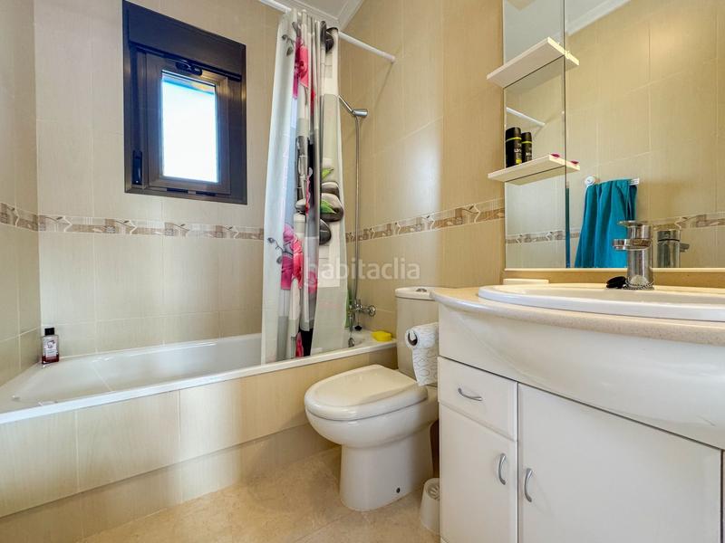 Foto 2e0db98c-b1b2-4afb-85fe-f3edd6a8c6a1. Alquiler casa disponible desde 15 de agosto para todo el año.esta encantadora casa en san miguel ofrece un estilo de vida cómodo y moderno, con en San Miguel de Salinas