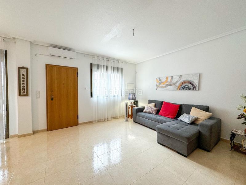 Foto 4da6a109-91dc-4fda-bee3-13f8e5e91828. Alquiler casa disponible desde 15 de agosto para todo el año.esta encantadora casa en san miguel ofrece un estilo de vida cómodo y moderno, con en San Miguel de Salinas