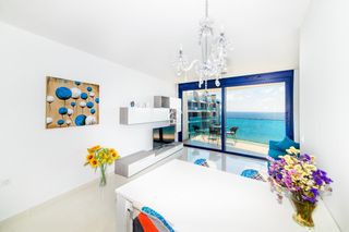 Alquiler Piso en Punta Prima. Disponible desde junio para todo el añonbspse alquila espectacul