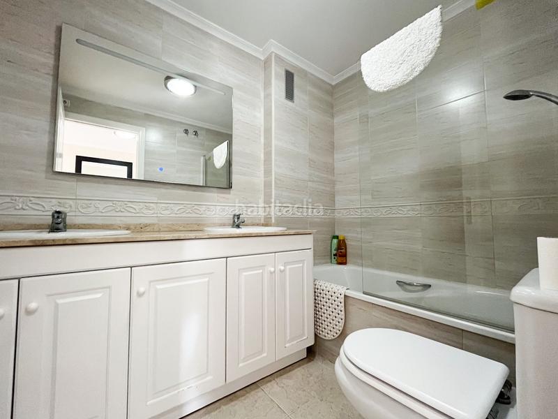 Foto 074a9897-3c8c-40ee-be81-87cd59280639. Alquiler piso disponibilidad desde septiembre para todo el año. este espectacular apartamento ofrece un estilo de vida excepcional durante todo en Orihuela