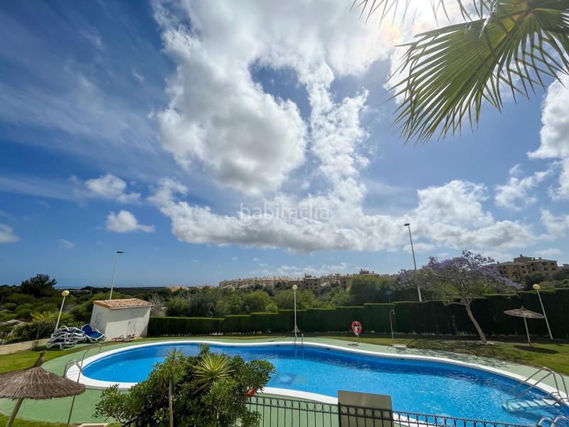 Foto 21ad098a-228f-46e1-88eb-29312c4c85ce. Alquiler piso disponibilidad desde septiembre para todo el año. este espectacular apartamento ofrece un estilo de vida excepcional durante todo en Orihuela