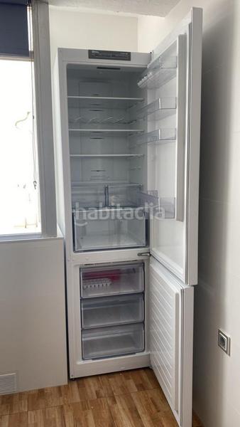 Foto 114e089e-fb15-4971-88ab-7e63de847691. Alquiler piso disponible desde ya para todo el añoeste acogedor piso de tres habitaciones se encuentra en una de las zonas más tranquilas y atra en Santa Pola