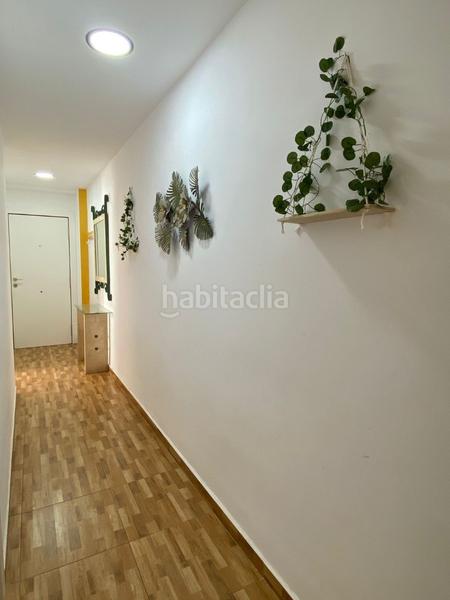 Foto 115b36aa-69bc-415f-a7f4-f710dd21ce9f. Alquiler piso disponible desde ya para todo el añoeste acogedor piso de tres habitaciones se encuentra en una de las zonas más tranquilas y atra en Santa Pola