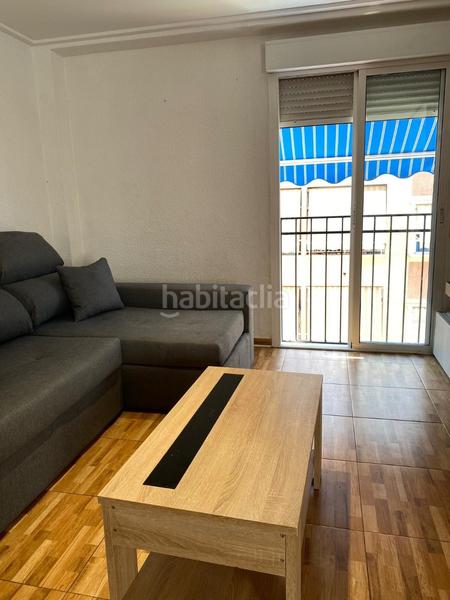 Foto 747880d2-e28c-4e4a-a3c9-007f0cad96ef. Alquiler piso disponible desde ya para todo el añoeste acogedor piso de tres habitaciones se encuentra en una de las zonas más tranquilas y atra en Santa Pola