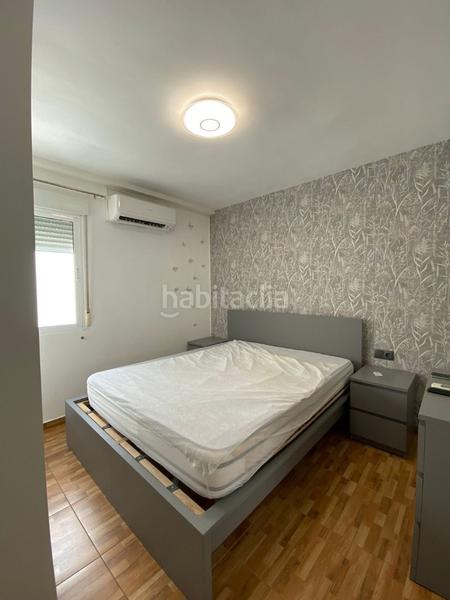 Foto a414166c-2e9c-4469-b892-ca77b4b6615f. Alquiler piso disponible desde ya para todo el añoeste acogedor piso de tres habitaciones se encuentra en una de las zonas más tranquilas y atra en Santa Pola