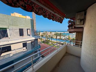Location Appartement à Centro - Muelle Pesquero. Agosto 2500.septiembre 2.000.disponible para vacaciones, amplia