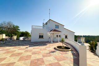 Affitto Casale in El Pinar de Campoverde. Disponible desde octubre para larga temporadala propiedad se asi