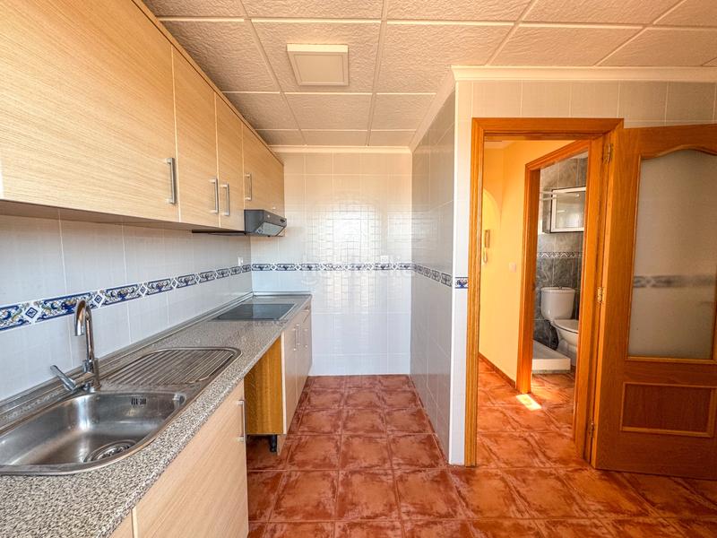 Foto 9fbb527d-8800-430a-89d4-1a1dfa956de3. Casa oportunidad en las filipinas vivienda semi adosada con piscina privadaubicada en la tranquila y bien comunicada urbanización las en San Miguel de Salinas