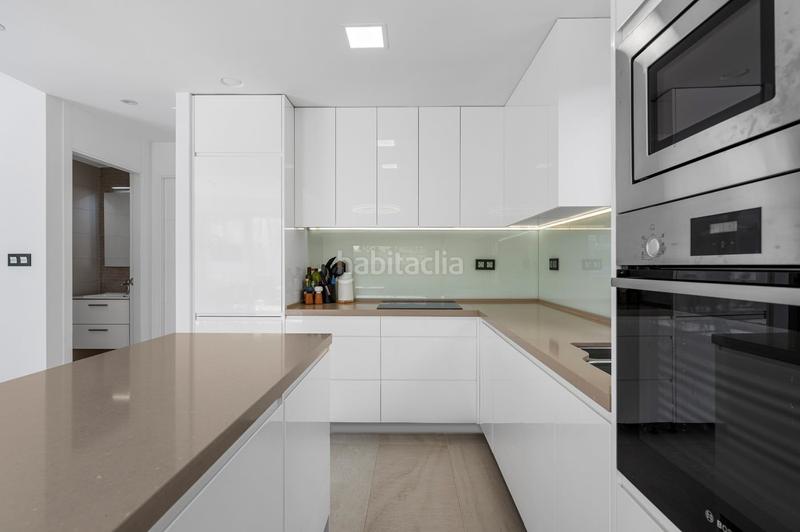 Foto 1c620fdc-c24c-4309-af9f-9d081cf577e0. Xalet amb aparcament piscina a El Raso Guardamar del Segura