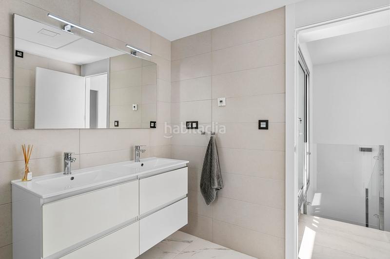 Foto 2b875227-ed92-4aeb-985b-350d17c939d9. Xalet amb aparcament piscina a El Raso Guardamar del Segura